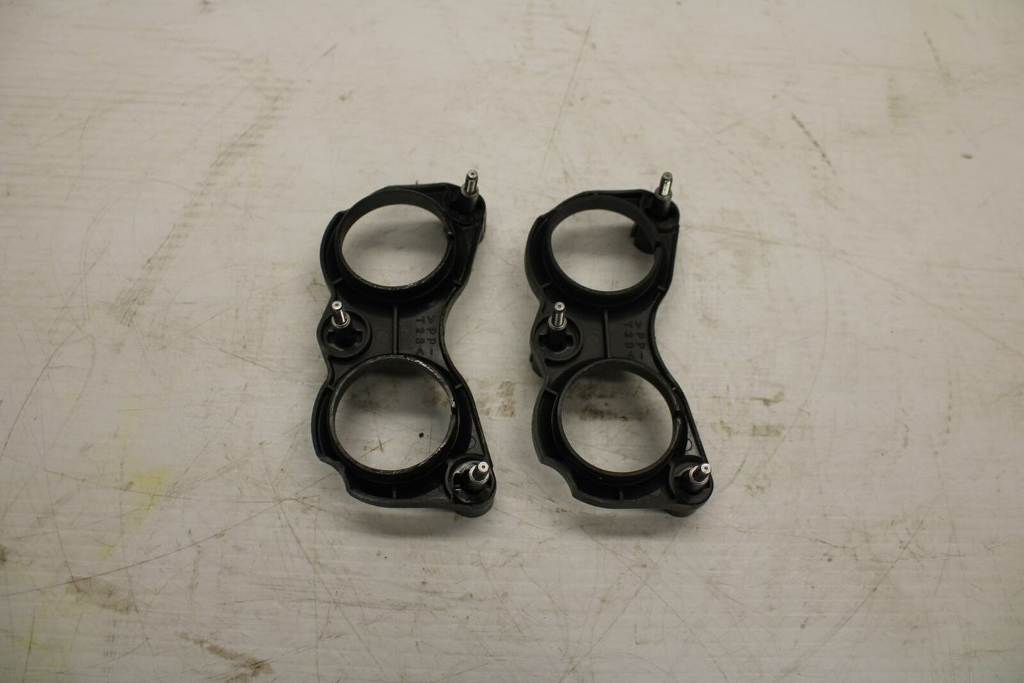 07 YAMAHA YZF R6 2c0 AIRBOX INTAKE VELOCITY STACKS BB284