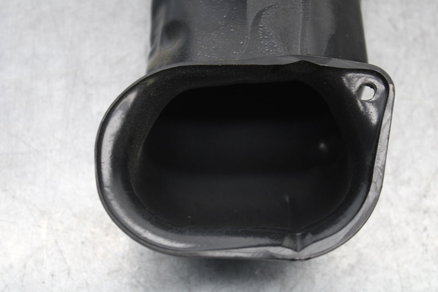 19-21 TRIUMPH SPEED TWIN 1200 AIRBOX DUCT AIR INTAKE DUCT BB653