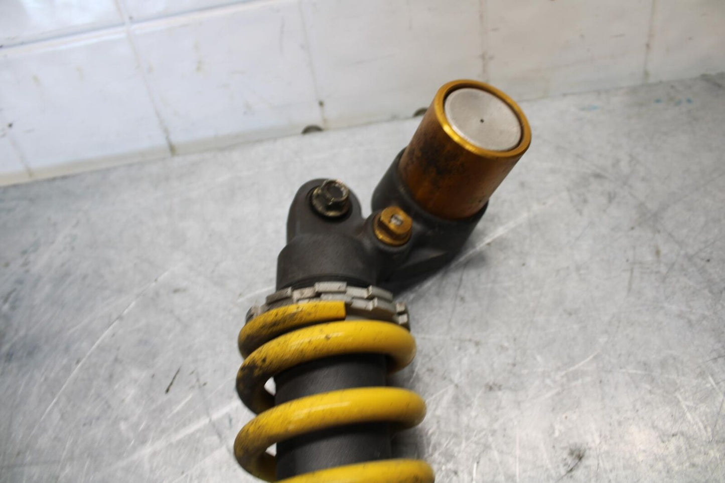 2006 Triumph Daytona 675 Triple REAR BACK SHOCK ABSORBER SUSPENSION BB434