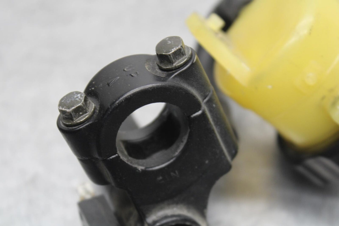 01-03 SUZUKI GSXR600 FRONT BRAKE MASTER CYLINDER BB639