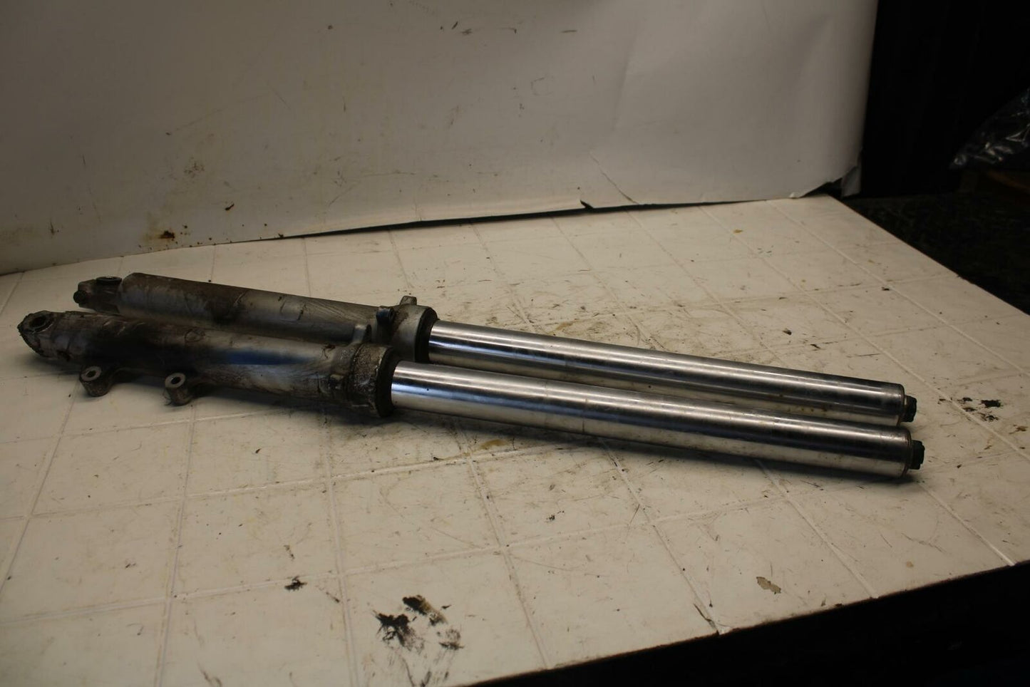 93 SUZUKI KATANA 600 GSX600F FRONT FORKS SHOCK SUSPENSION SET PAIR BB400