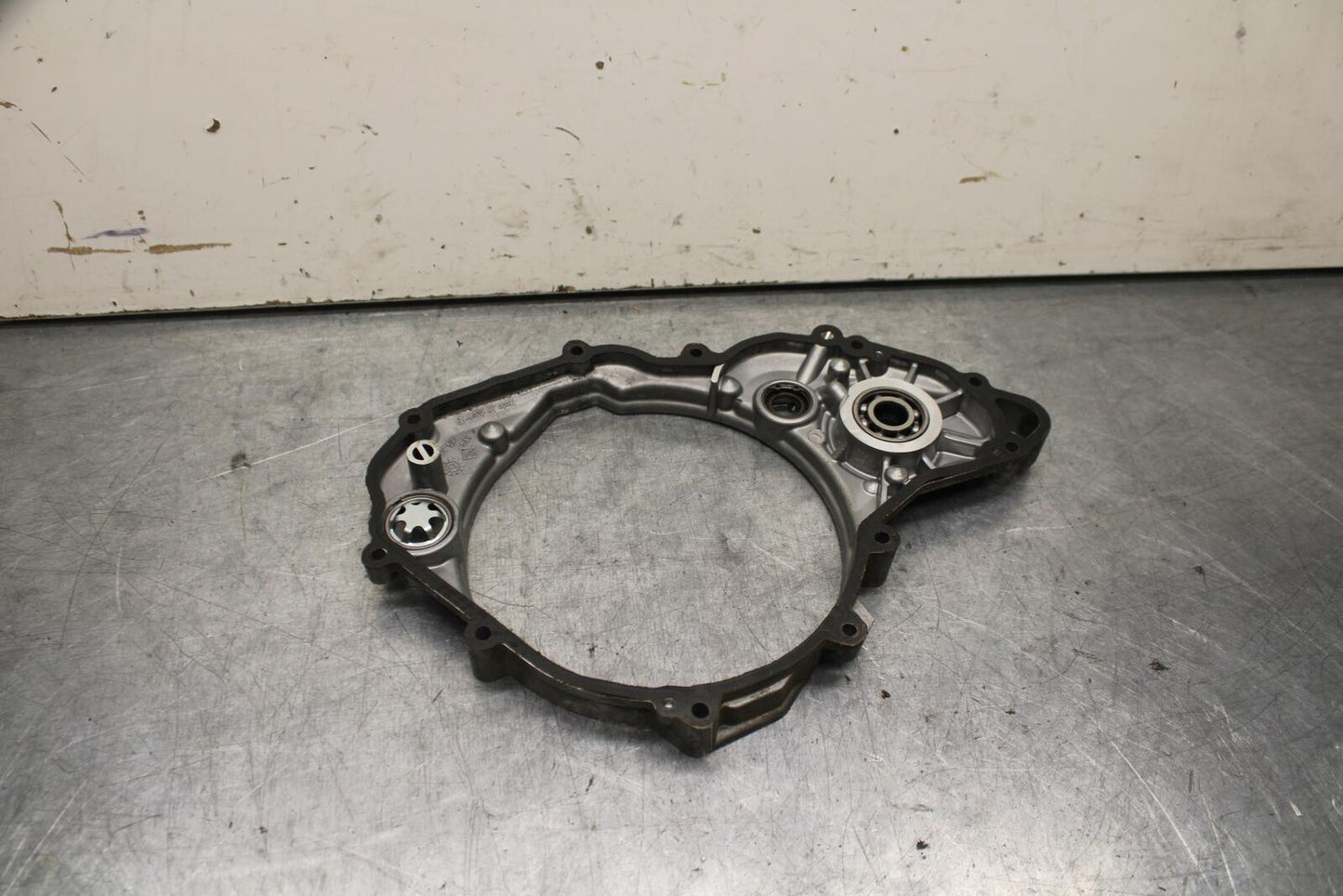 13 KTM 350 SXF ENGINE INNER MOTOR CLUTCH COVER BB104