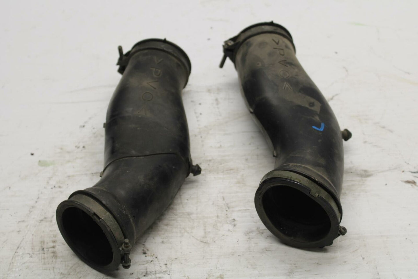 99 YAMAHA YZF R6 RIGHT LEFT AIR INTAKE DUCTS TUBES BB246