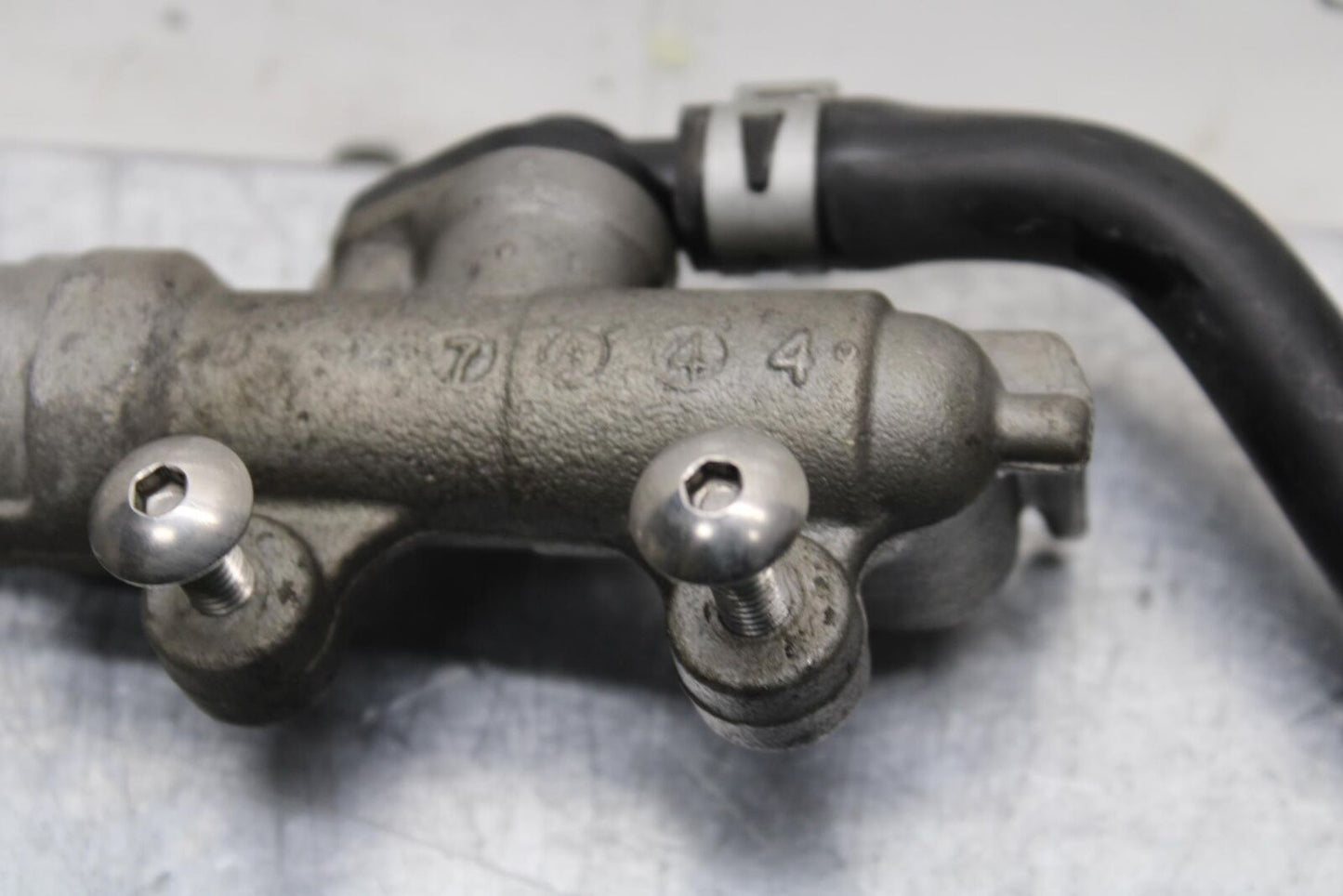 1999 Suzuki GSXR600 REAR BACK BRAKE MASTER CYLINDER W RESERVOIR BB580