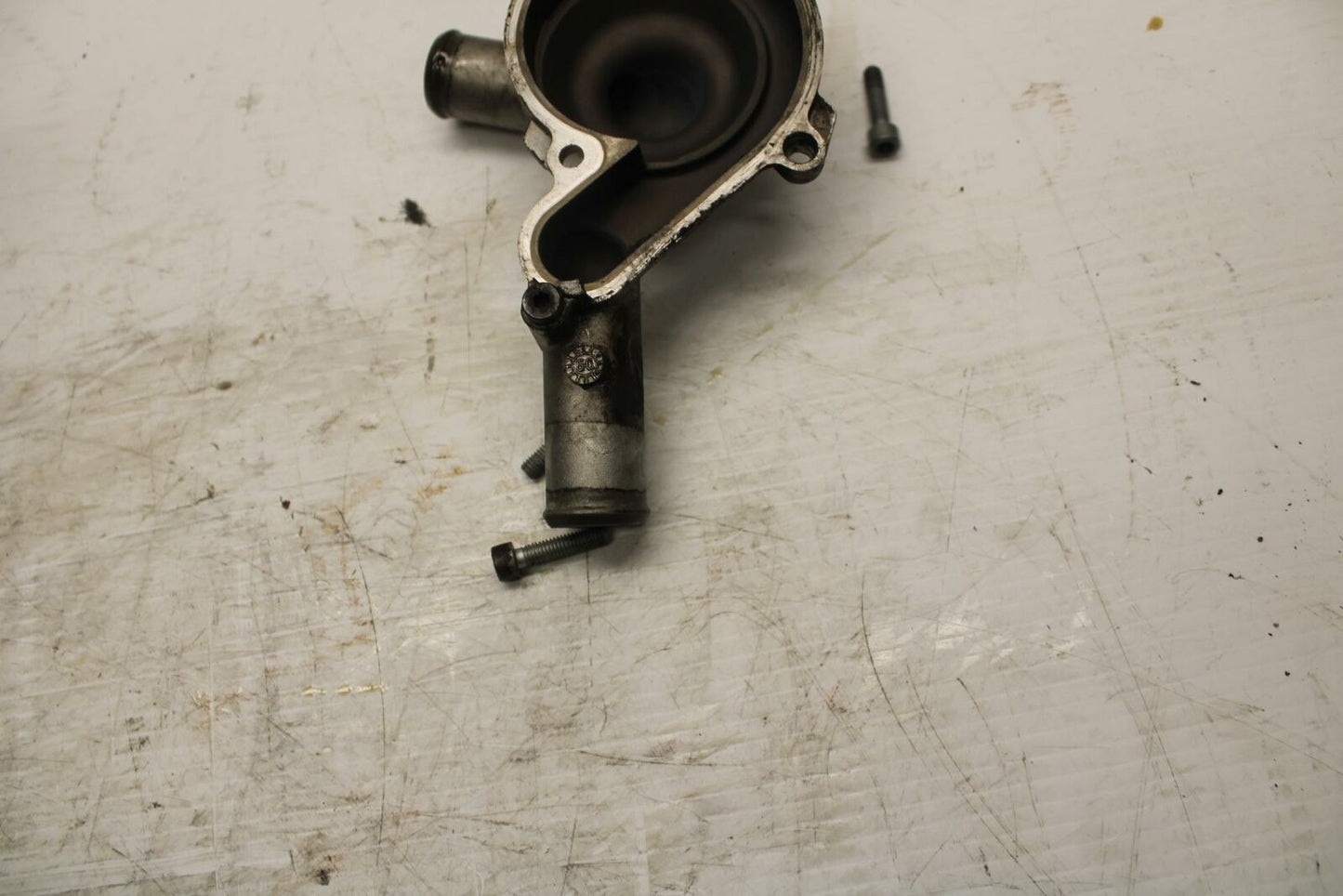 10-11 APRILIA RSV4 ENGINE WATER COOLANT PUMP COVER BB268