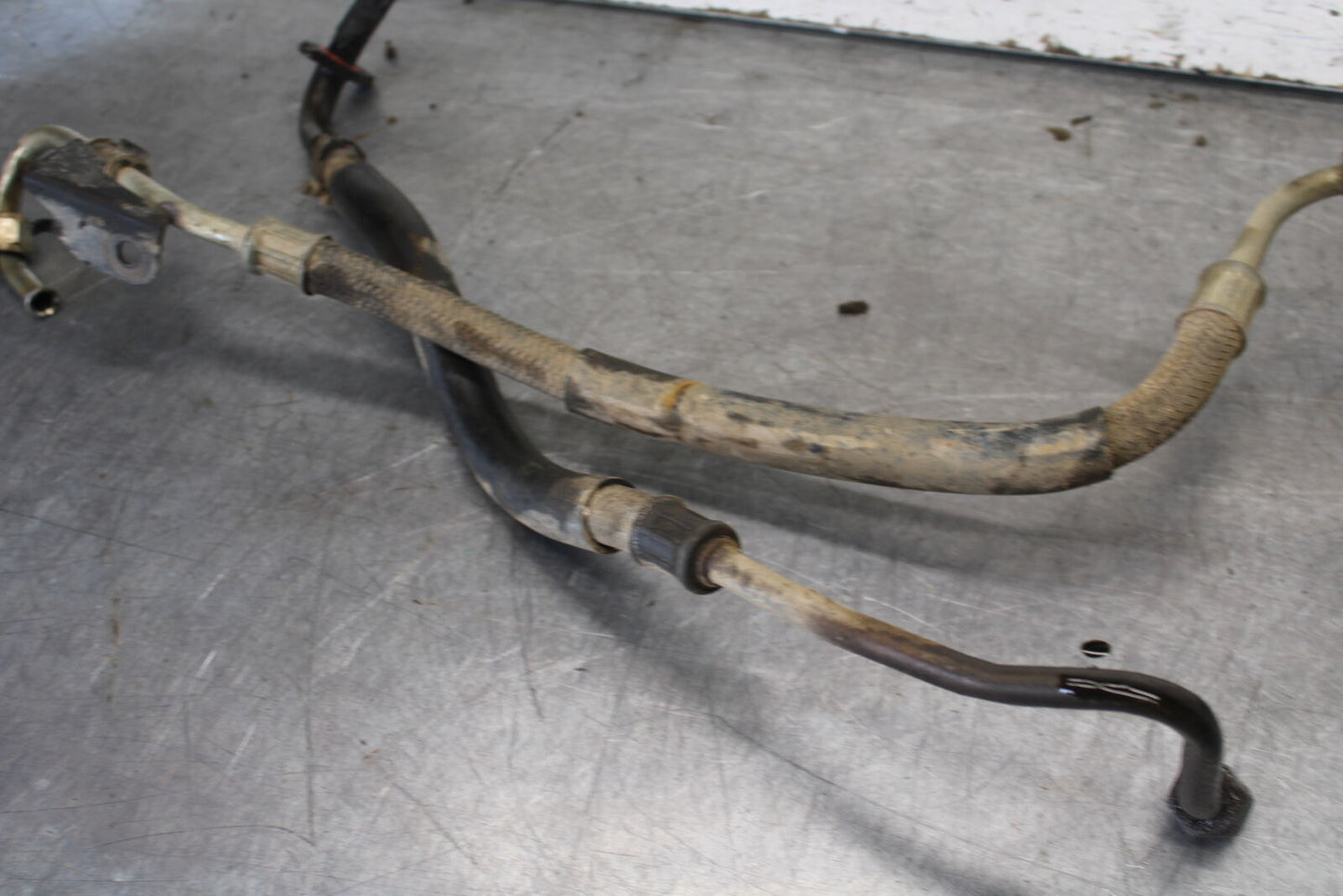 01-05 YAMAHA RAPTOR 660R OIL HOSE LINE TUBE PIPE BB695