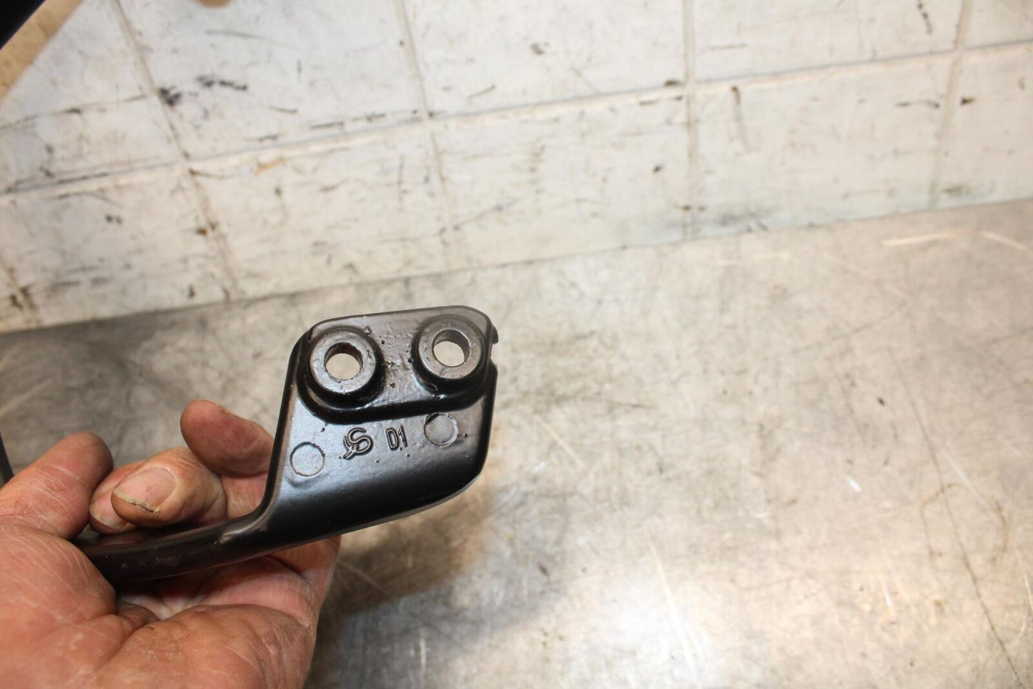 22-23 HUSQVARNA SVARTPILEN 401 PASSENGER REAR SEAT GRAB BAR HANDLE BB541