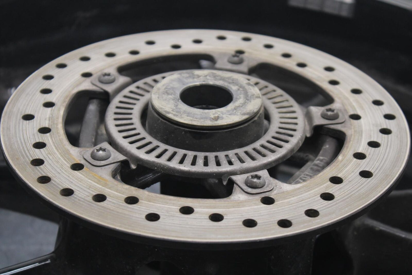 2016 BMW S1000R ABS REAR WHEEL AND ROTOR BACK BRAKE DISC BB604