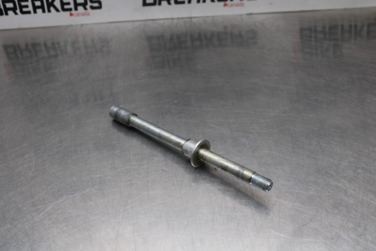15 SUZUKI BOULEVARD C50 FRONT WHEEL RIM AXLE PIVOT BOLT BB775