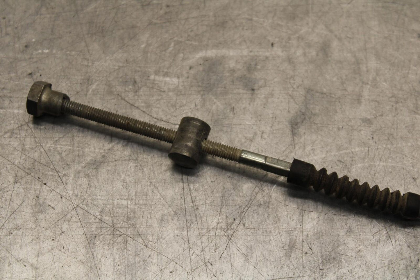 75 SUZUKI GT 550 CLUTCH THROTTLE BRAKECABLE LINE BB67