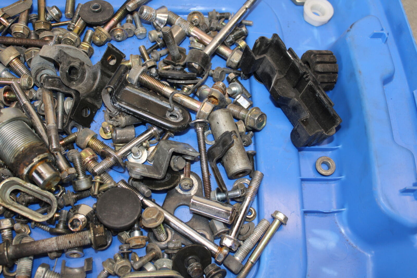 93-00 HONDA GOLDWING 1500 GL1500SE MOUNTING BOLTS HARDWARE MOTOR SCREWS BB700