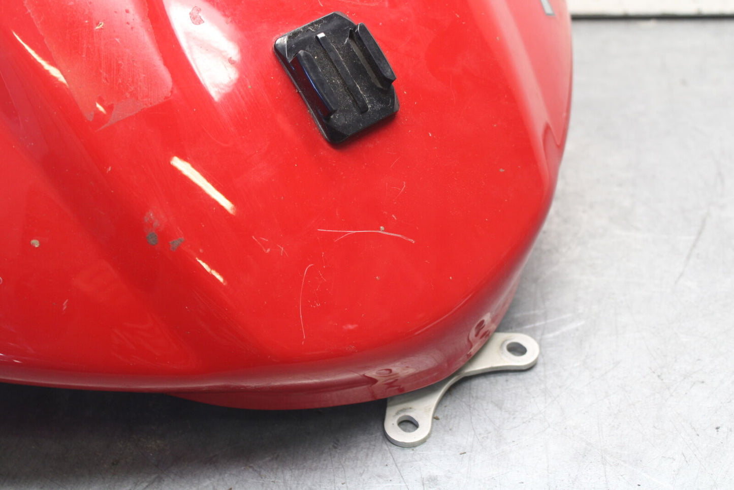 09-11 TRIUMPH DAYTONA 675 GAS TANK FUEL CELL PETROL RESERVOIR BB652