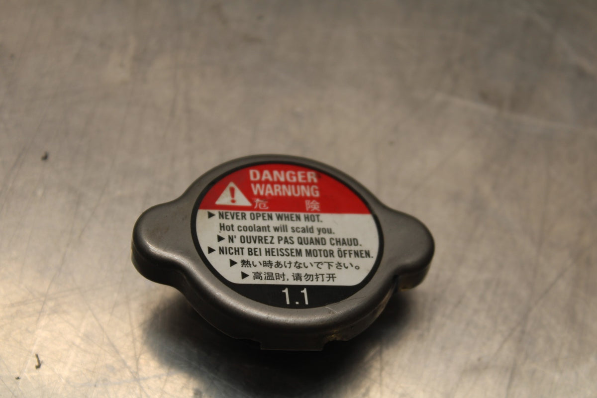 18 HONDA CB500F RADIATOR CAP BB861