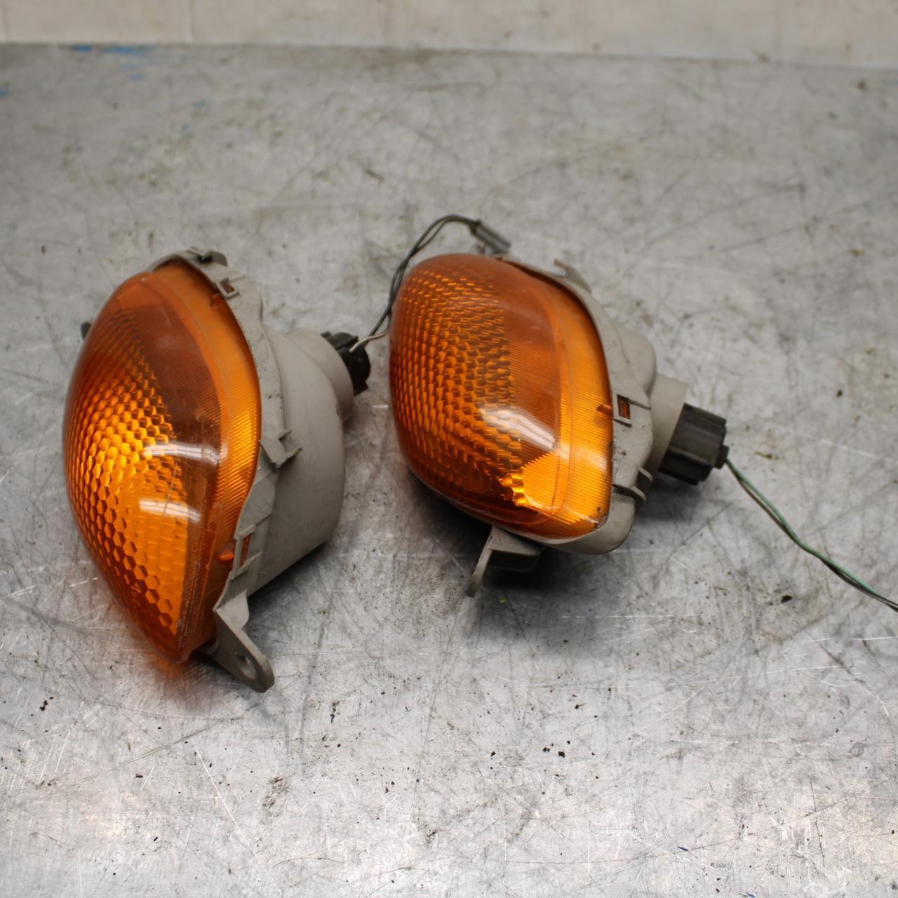 99-07 SUZUKI HAYABUSA FRONT LEFT RIGHT TURN SIGNALS LIGHT INDICATORS BB426