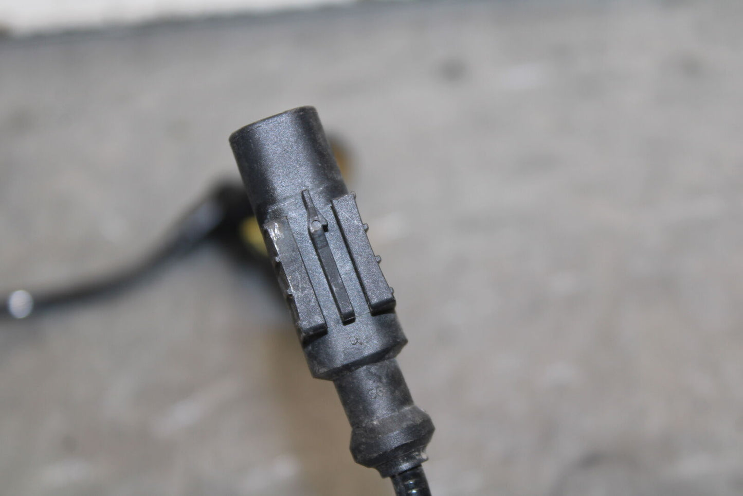 19-23 KAWASAKI NINJA ZX6R REAR ABS BRAKE SENSOR BB701