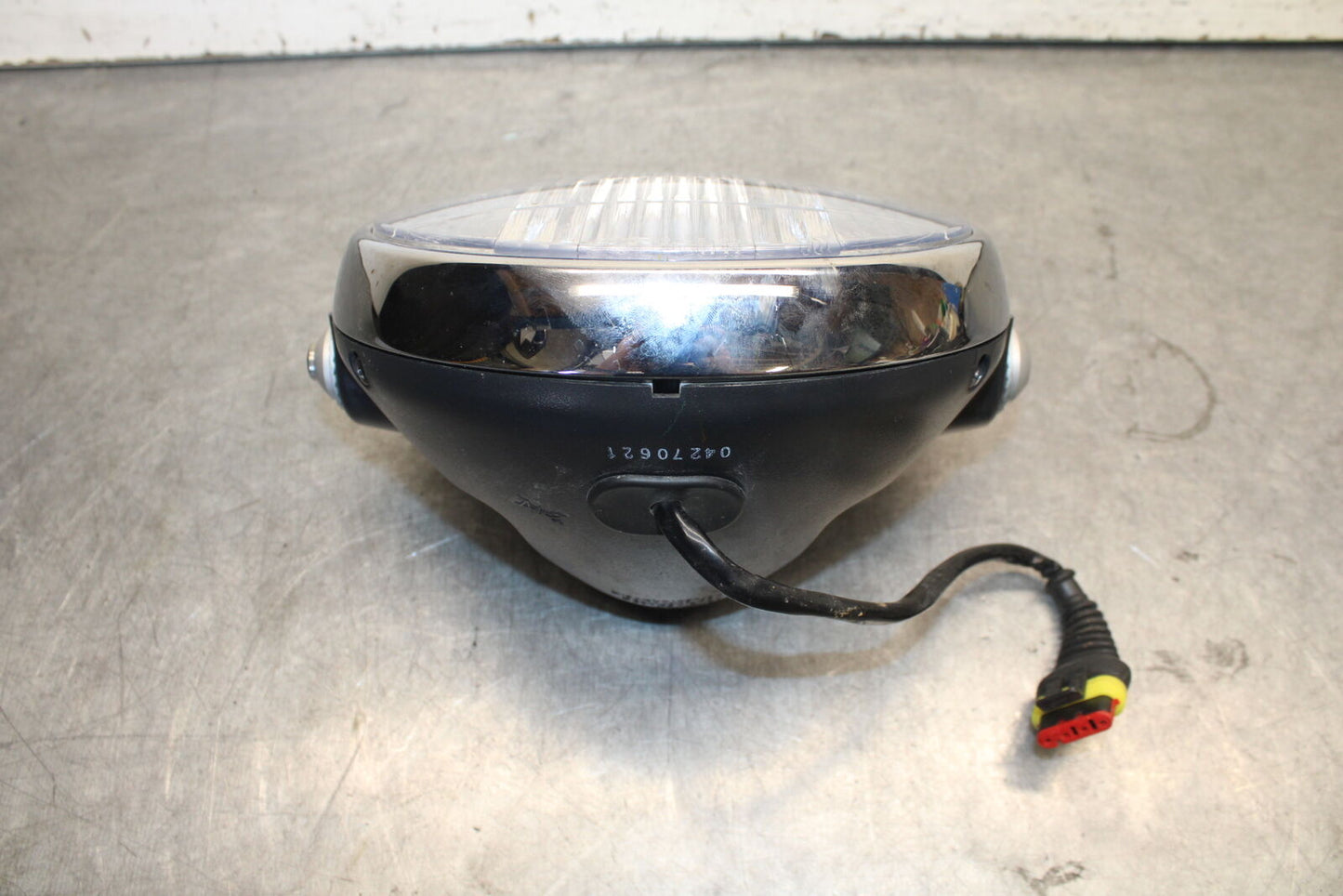 06-07 DUCATI MONSTER 695 FRONT HEADLIGHT HEAD LIGHT LAMP BB674