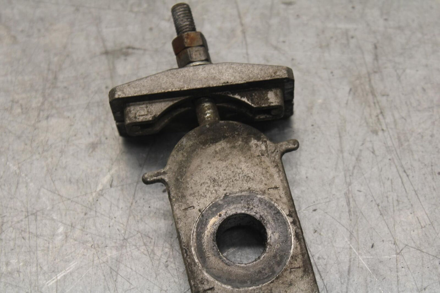 1988 Yamaha FZ600 SWINGARM CHAIN TENSIONER ADJUSTMENT PAIR SET BB601
