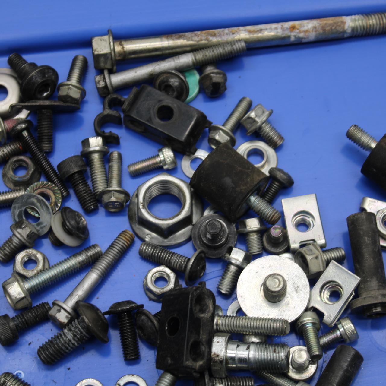 16-24 KTM 390 RC MISCELLANEOUS MOUNTING BOLTS HARDWARE MOTOR SCREWS BB648