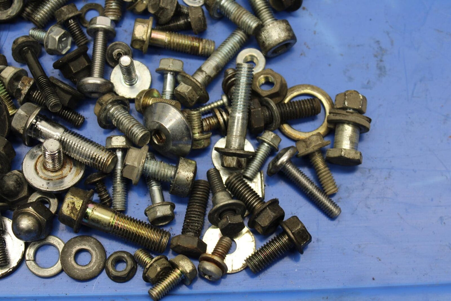 1985 Honda Shadow 500 VT500C MISCELLANEOUS BOLTS HARDWARE MOTOR SCREWS BB615