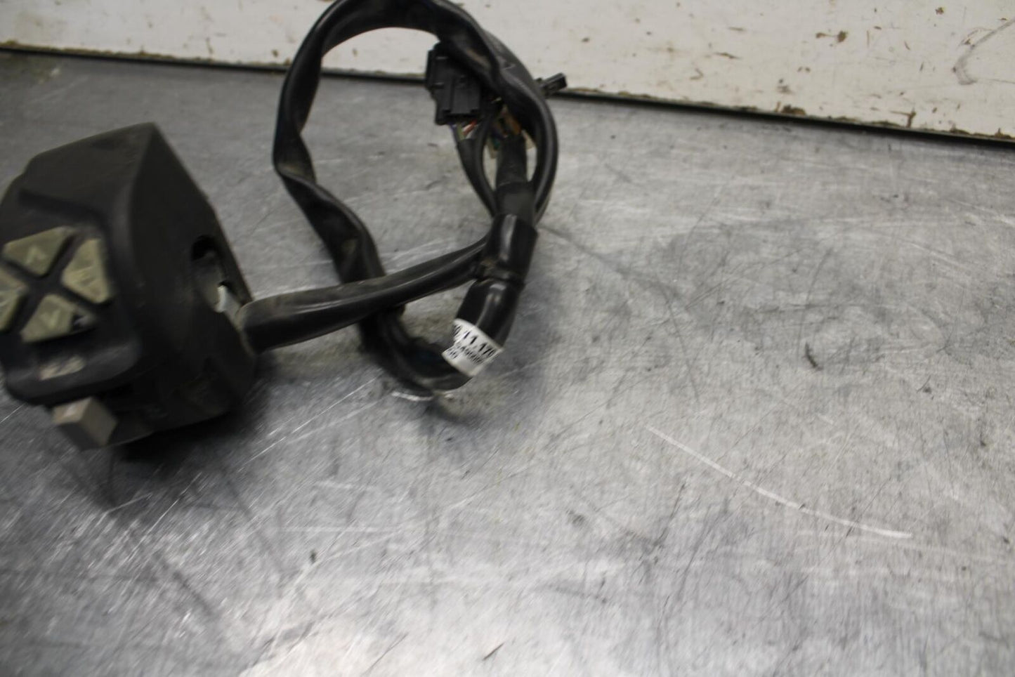 16-18 KTM 690 DUKE LEFT CLIP ON HANDLE HORN SIGNALS SWITCH SWITCHES BB631