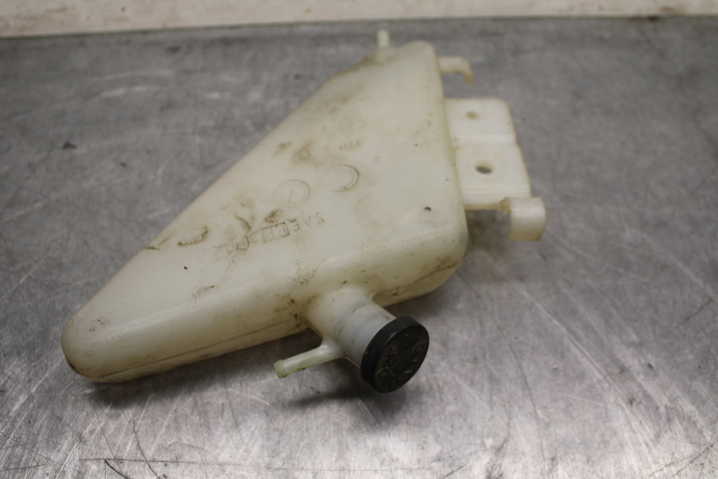 08-10 SUZUKI GSXR 600 COOLANT WATER TANK RESERVOIR BOTTLE BB132