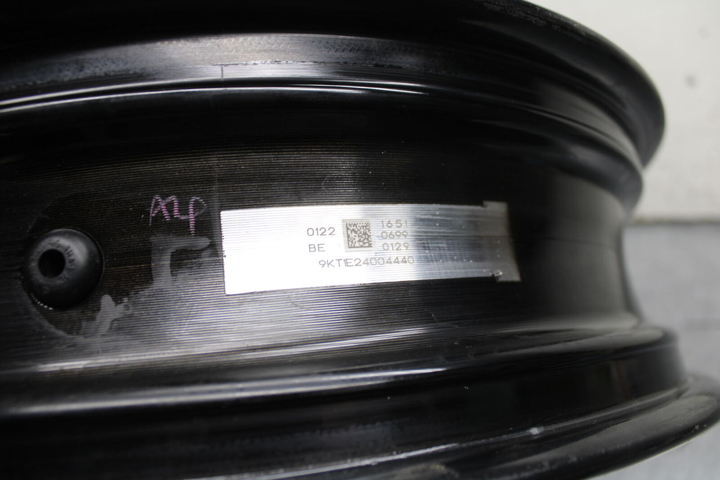 24 KAWASAKI NINJA 500 ABS REAR WHEEL BACK RIM BB744