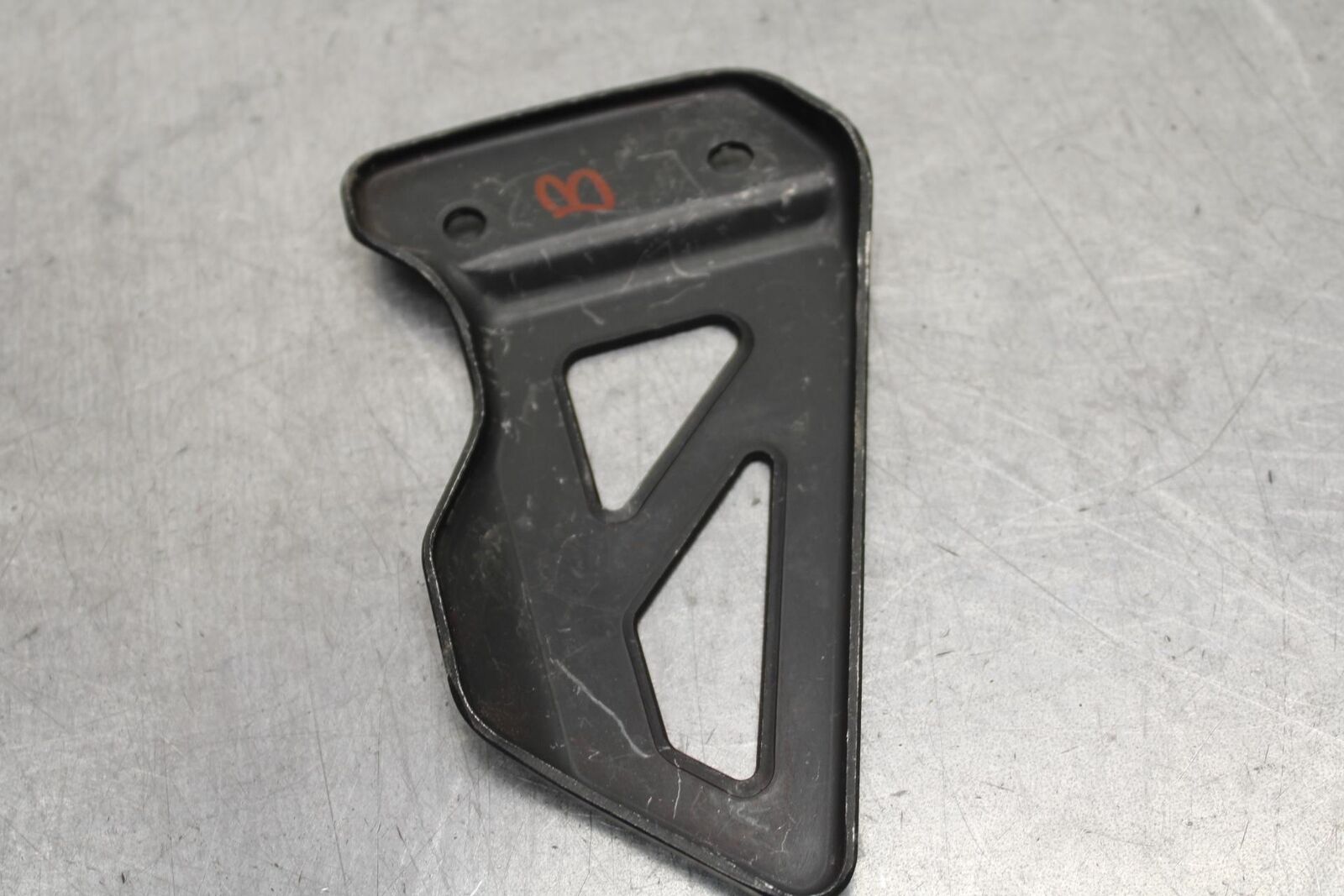 01-03 SUZUKI GSXR600 RIGHT SIDE HEEL GUARD BB639