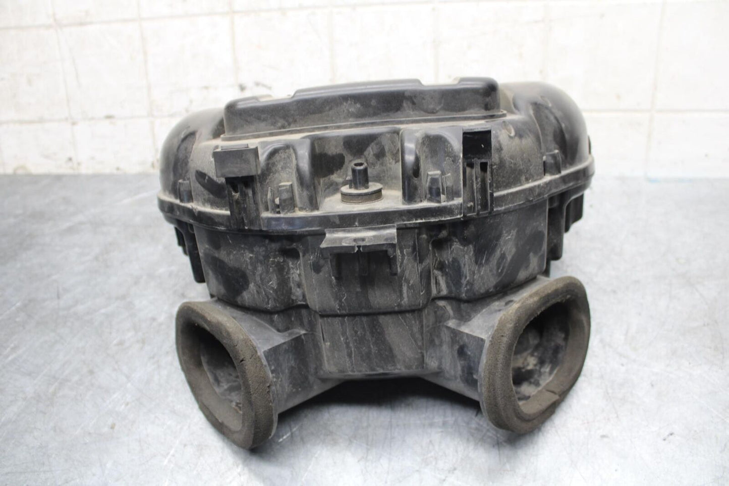 2007 Suzuki GSXR600 AIRBOX AIR INTAKE FILTER BOX 13700-01H01 BB540