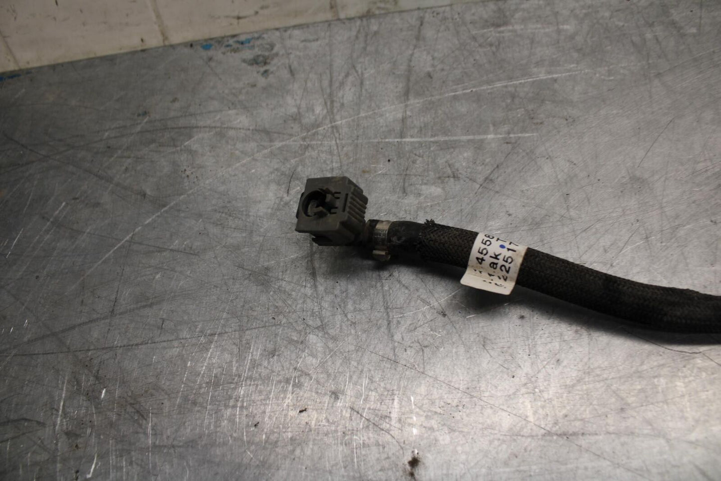 17-21 TRIUMPH STREET TRIPPLE R ABS FUEL HOSE GAS LINE TUBE PIPE bb452