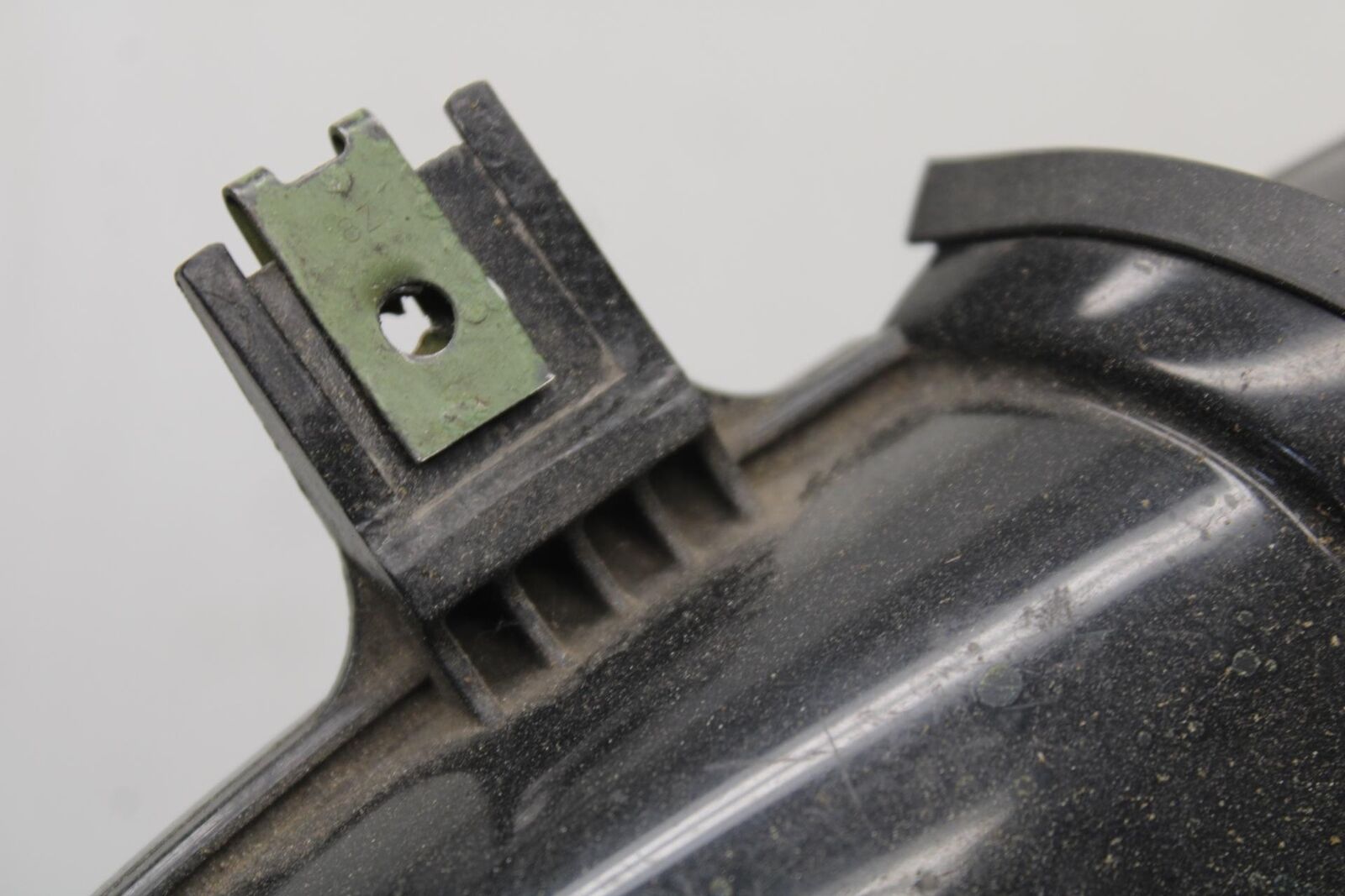 01-03 SUZUKI GSXR600 RIGHT LEFT AIR INTAKE DUCTS 94420-35F13 94430-35F11 BB633