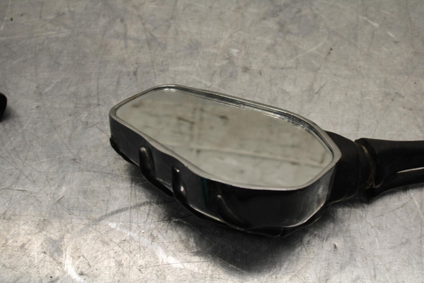 2004 Suzuki Intruder 1500 VL1500 MIRRORS REARVIEW LEFT RIGHT PAIR BB573