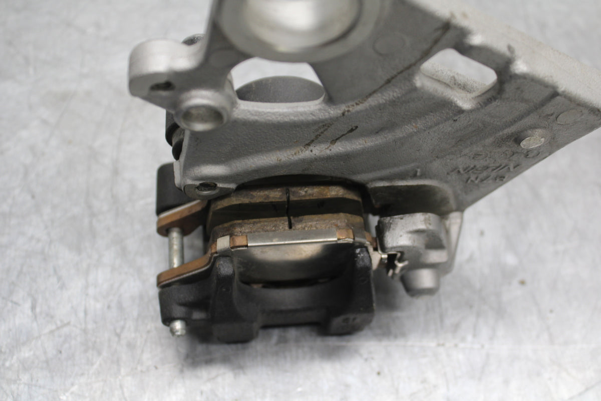 22-24 YAMAHA XSR900 REAR BACK BRAKE CALIPER W MOUNT BRACKET BB710