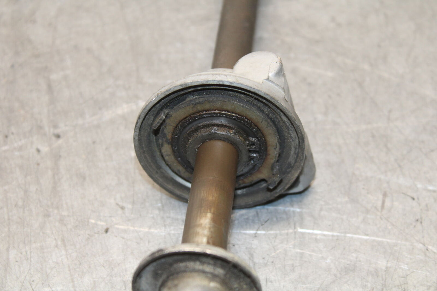 85-86 SUZUKI MADURA 1200 FRONT WHEEL RIM AXLE PIVOT BOLT BB691