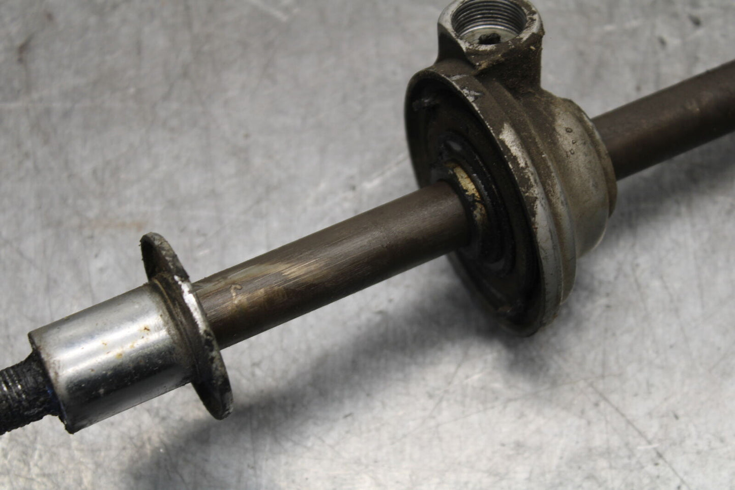 85-86 SUZUKI MADURA 1200 FRONT WHEEL RIM AXLE PIVOT BOLT BB691