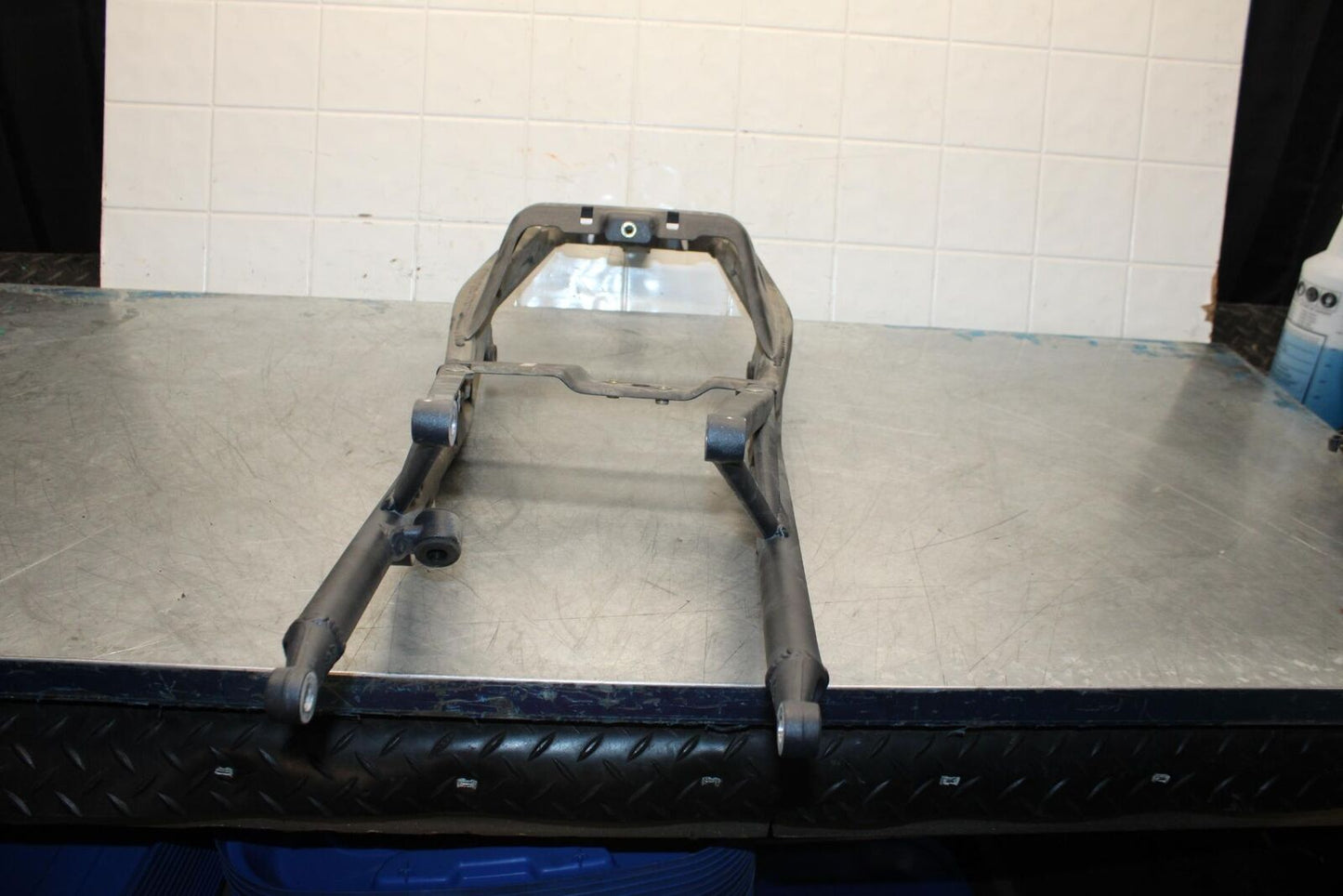 06-07 TRIUMPH DAYTONA 675 DAYTONA 675 REAR SUBFRAME BACK SUB FRAME BB441