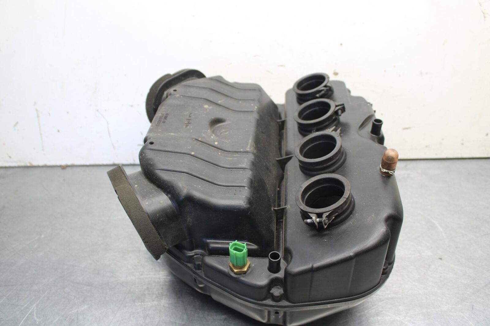 01-03 SUZUKI GSXR600 AIRBOX AIR INTAKE FILTER BOX 13700-39F00 BB639