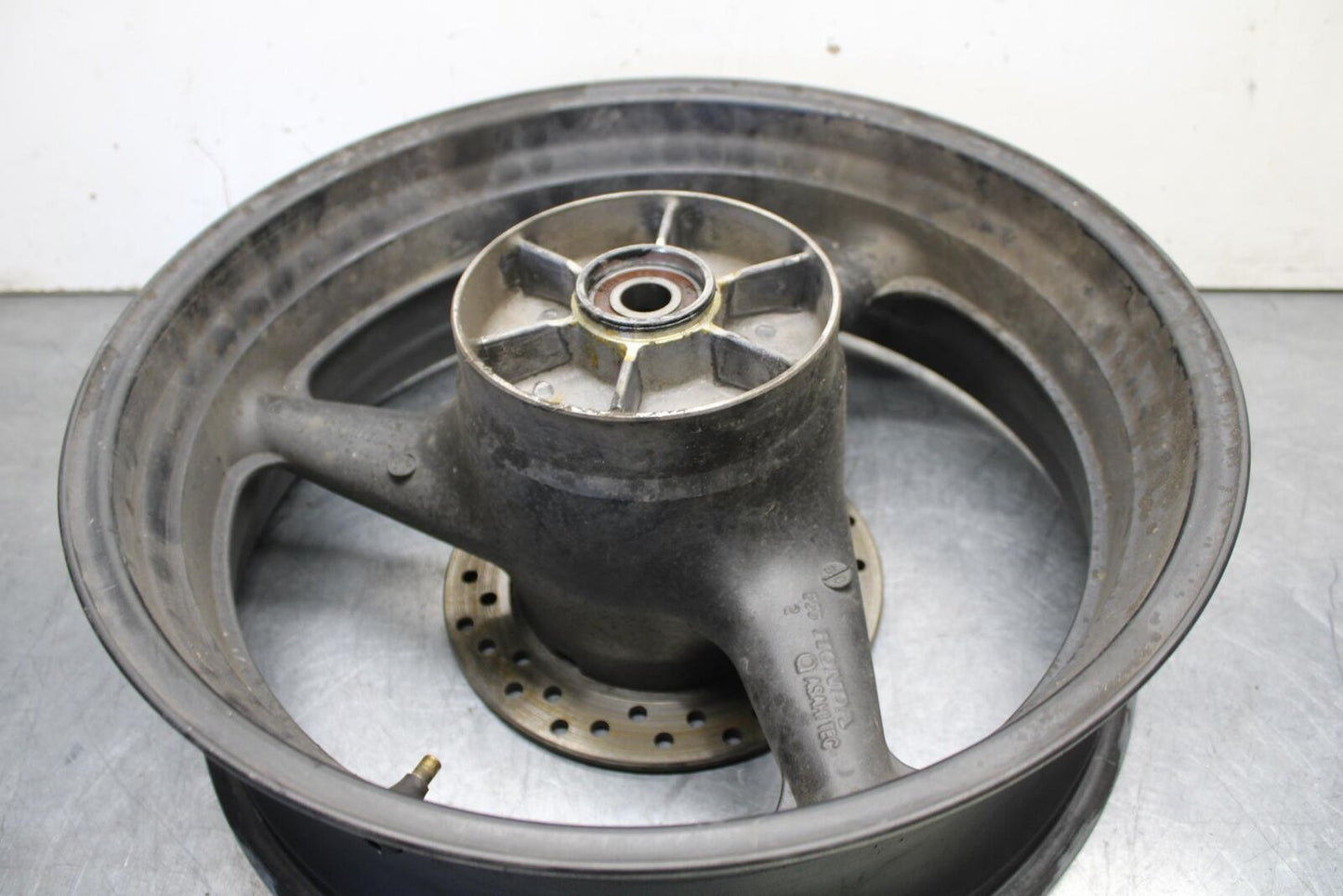 01-06 HONDA CBR600F4I REAR WHEEL AND ROTOR BACK BRAKE DISC BB626