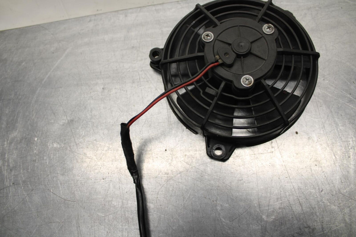 07-11 KTM 990 SUPER DUKE ENGINE RADIATOR COOLING FAN BB578