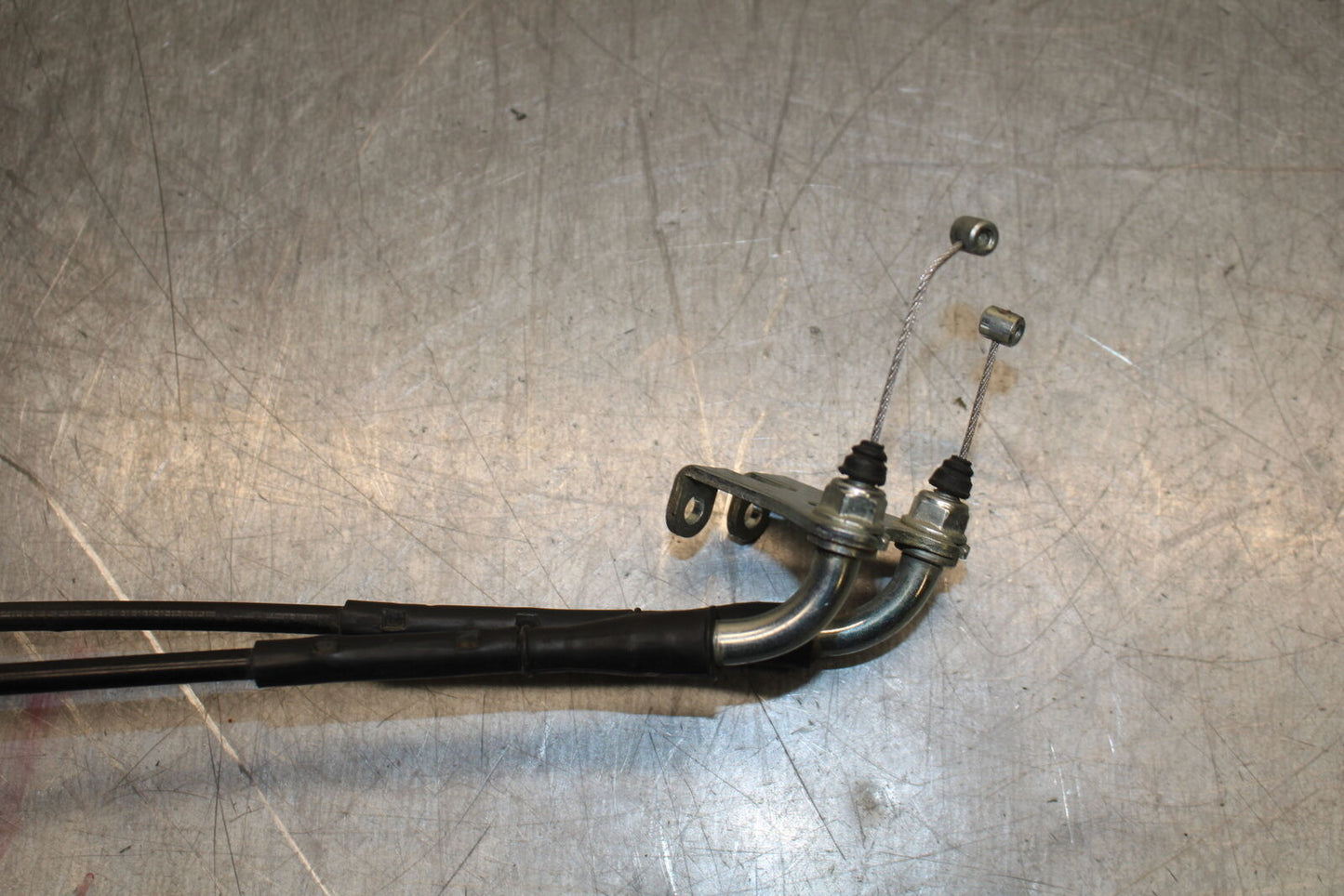 12-13 DUCATI STREETFIGHTER 848 THROTTLE CABLE LINE HOUSING GUIDE BB705