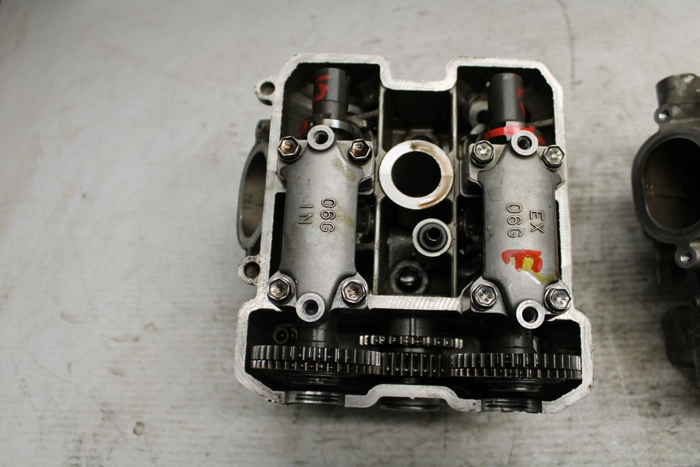 03-05 SUZUKI SV1000 ENGINE TOP END CYLINDER HEAD FRONT REAR BB296