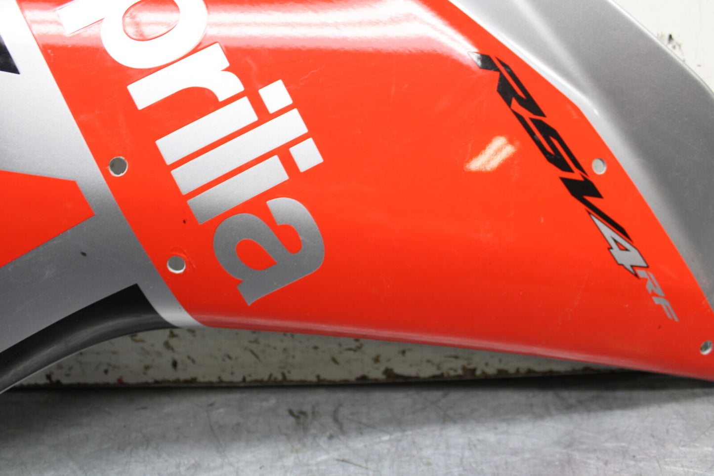 15-19 APRILIA RSV4 RF RIGHT MID UPPER SIDE FAIRING COWL PLASTIC BB611
