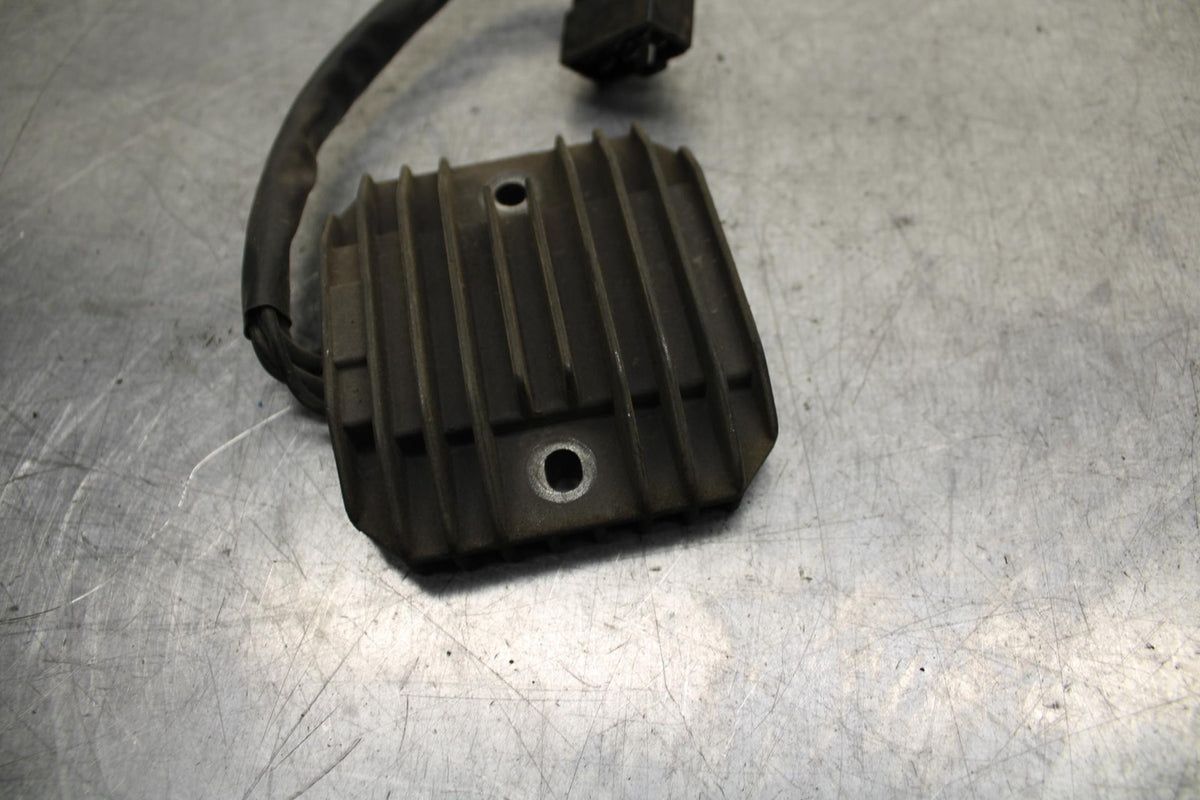 1996 Kawasaki Vulcan 800 VN800B Classic RECTIFIER VOLTAGE REGULATOR BB93
