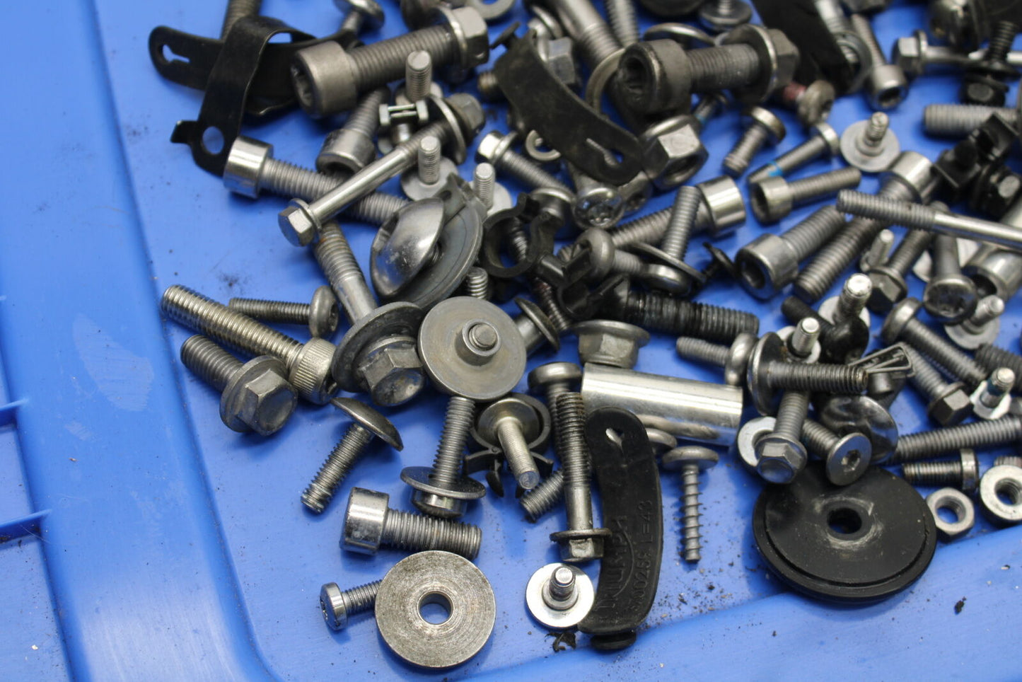 19-21 TRIUMPH SPEED TWIN 1200 MOUNTING BOLTS HARDWARE MOTOR SCREWS BB653