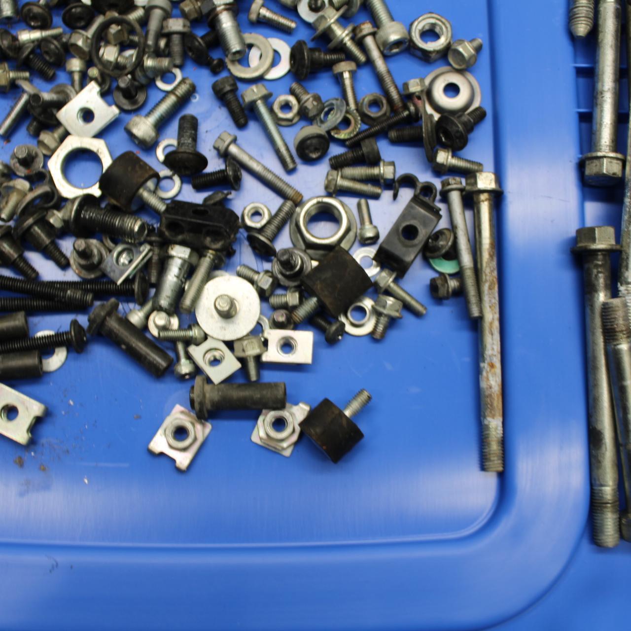 16-24 KTM 390 RC MISCELLANEOUS MOUNTING BOLTS HARDWARE MOTOR SCREWS BB648