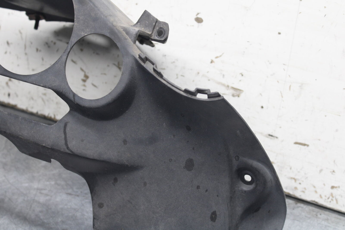 96-07 YAMAHA YZF600R FRONT INNER CENTER COWL FAIRING BB746