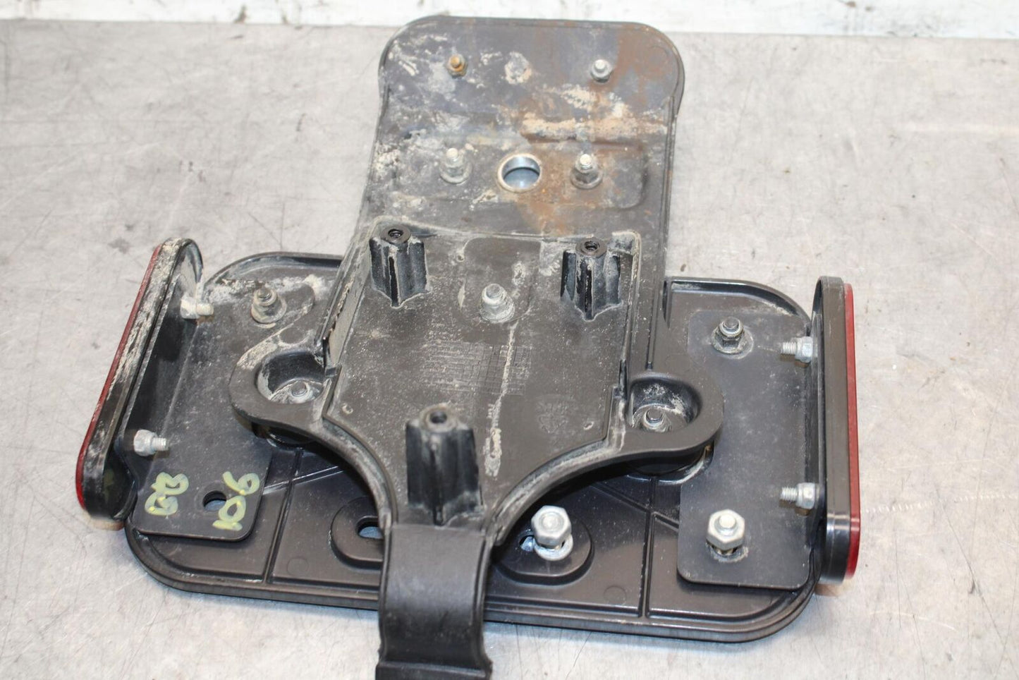 16-17 MOTO GUZZI V7 II LICENSE PLATE BRACKET BB57