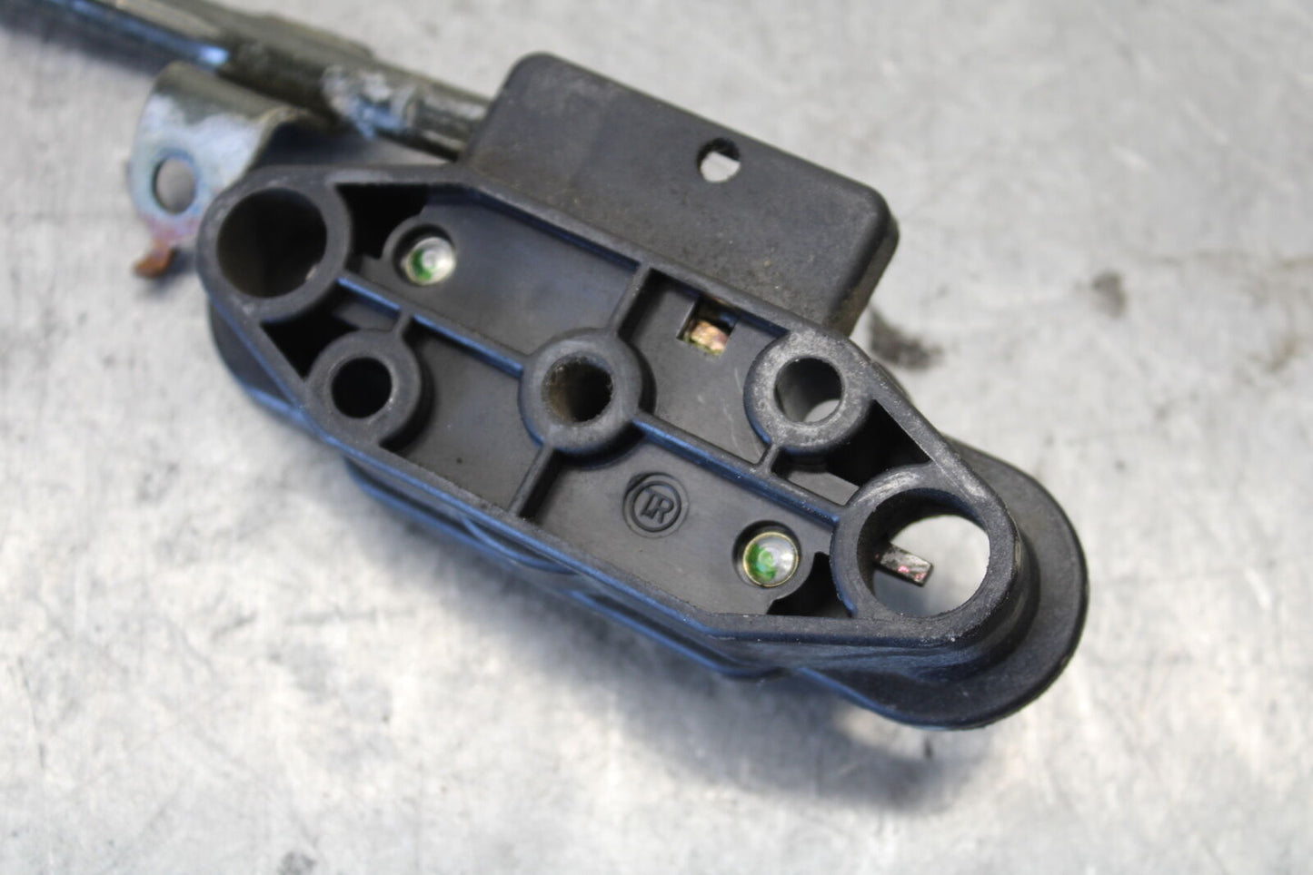 03-07 SUZUKI SV1000S REAR PASSENGER SEAT LATCH LOCK ASSEMBLY BB657