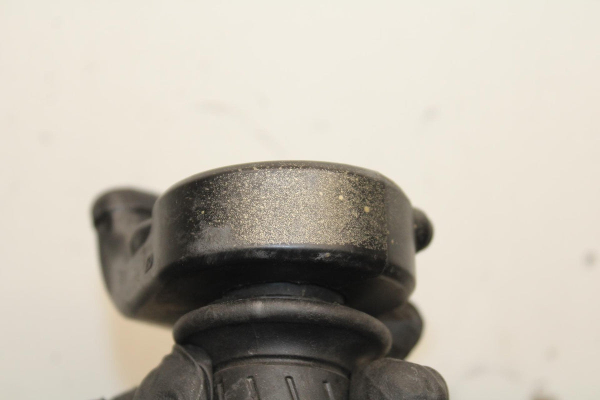 09-12 KAWASAKI NINJA ZX6R ZX600R RIGHT THROTTLE GRIP 46019-0020 BB617