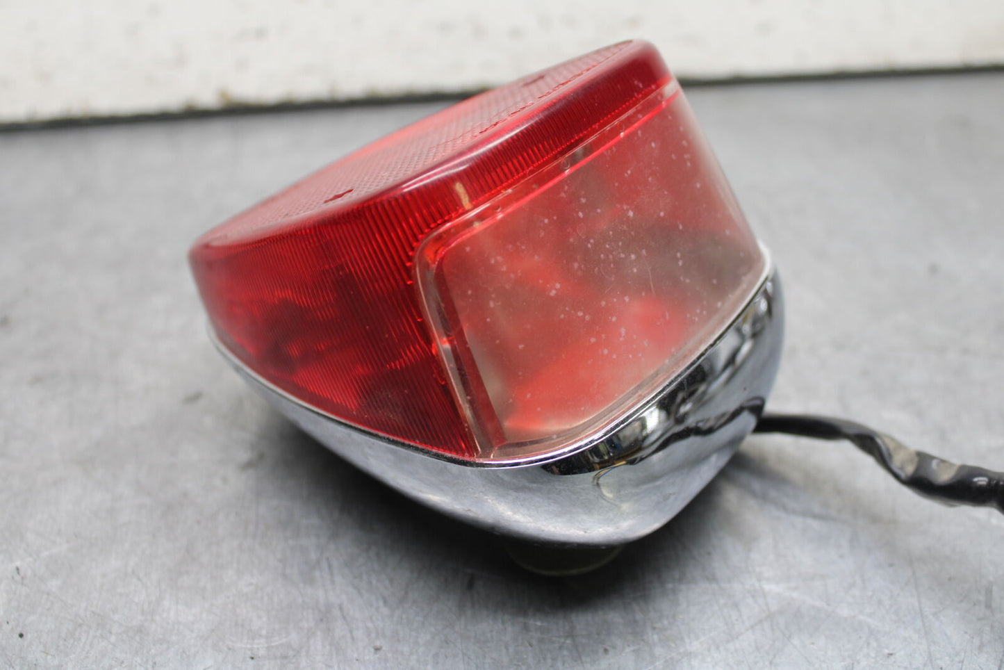 99-00 YAMAHA V STAR 1100 TAILLIGHT REAR TAIL BRAKE LIGHT BB711
