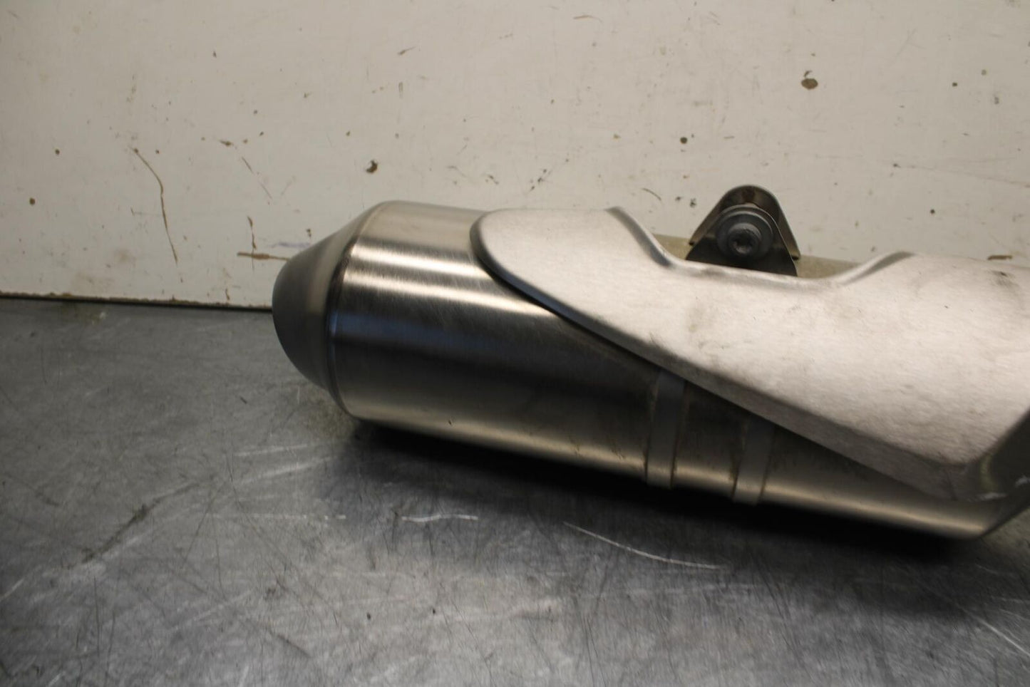 16-18 KTM 690 DUKE EXHAUST PIPE MUFFLER SLIP ON CAN SILENCER BB631